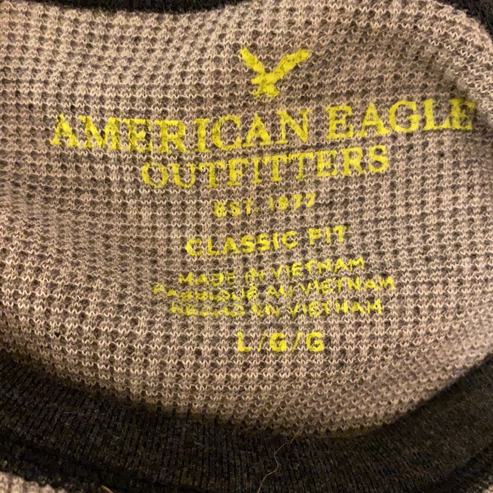 American Eagle Men’s Long Sleeve Classic Fit Shirt - Picture 4 of 4